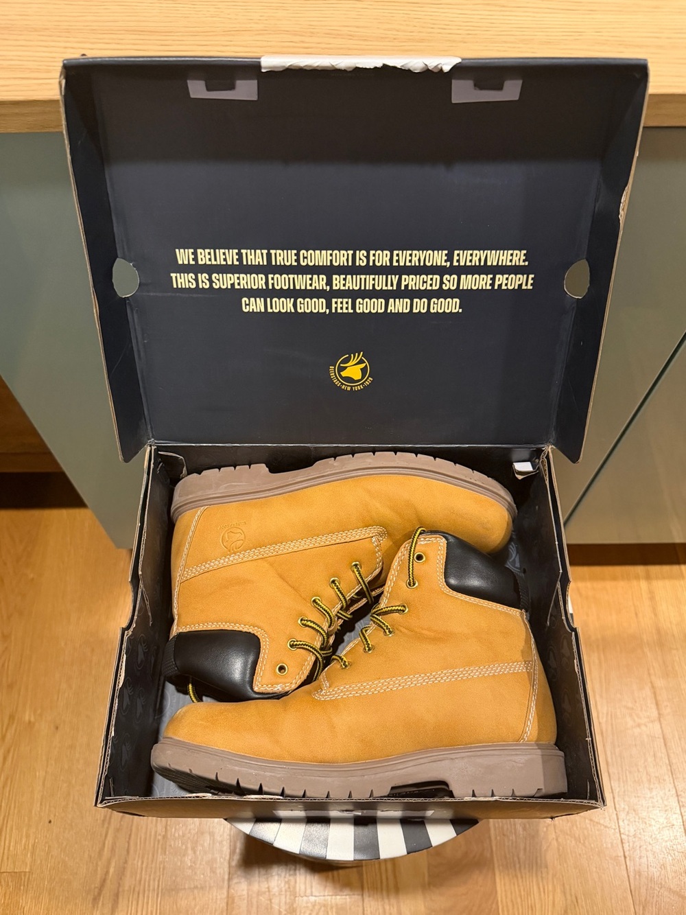 Deer Stags.  Women’s size 7